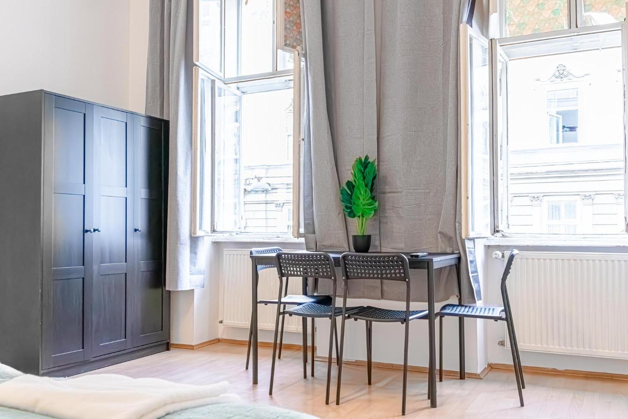 City-Linked 2Br Apartment Near Wiener Stadthalle 외부 사진