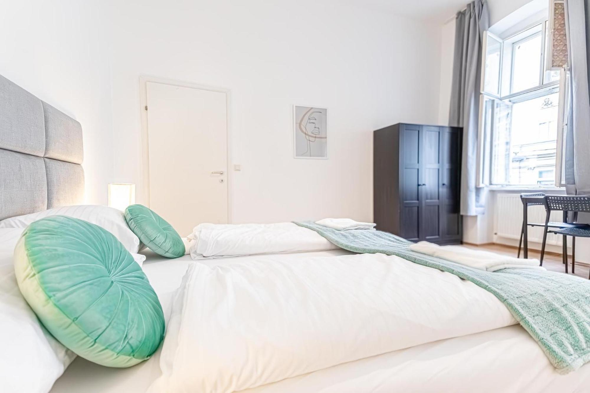 City-Linked 2Br Apartment Near Wiener Stadthalle 외부 사진