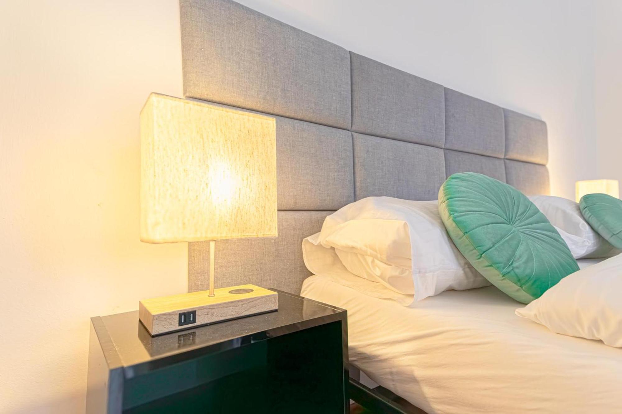 City-Linked 2Br Apartment Near Wiener Stadthalle 외부 사진